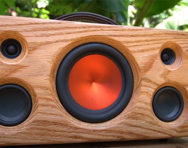 DIY Bluetooth Speaker with Epoxy Dovetail Joints by King Minhvuong