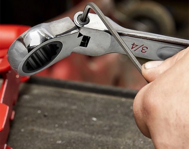 Milwaukee Flex-Head Ratcheting Wrench Pivot Screw